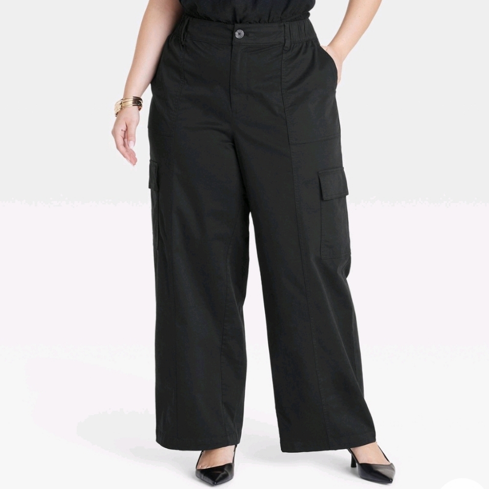 Ava & Viv Black Cargo Pant Wide Leg Size is 20